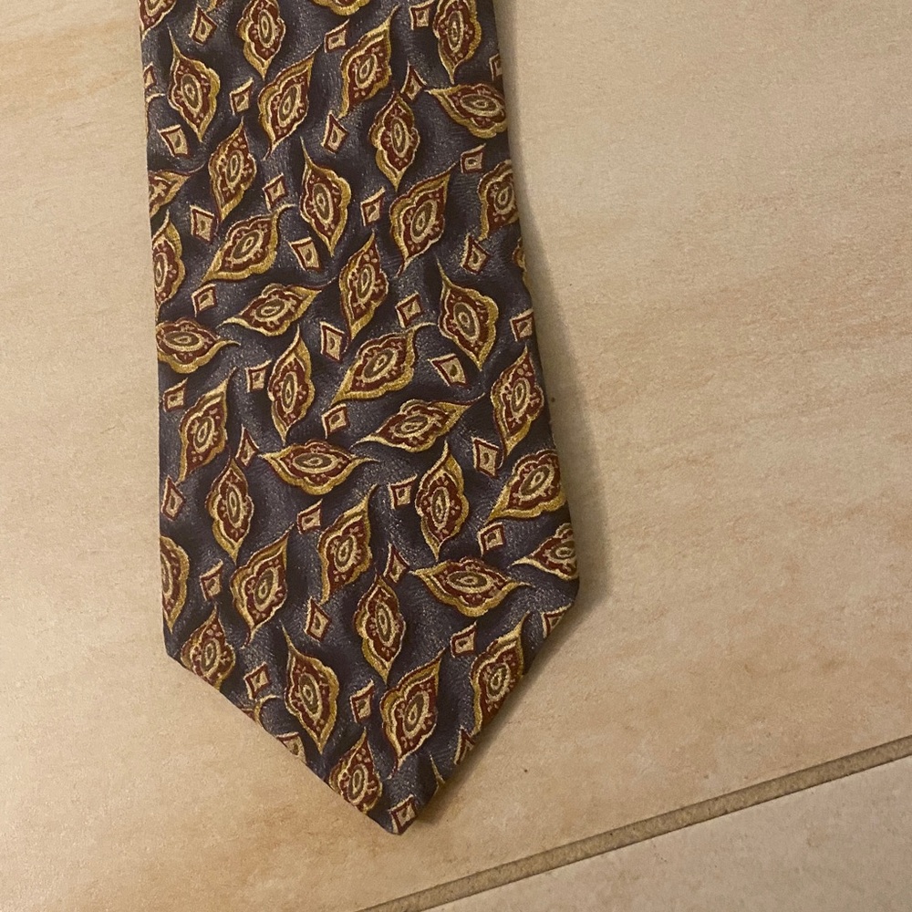 Joseph Abboud silk Brown and Gold Patterned Tie